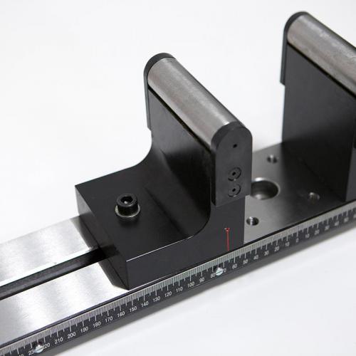 hoytom-bending-fixture-gallery001-puente-flexion-testing-machine